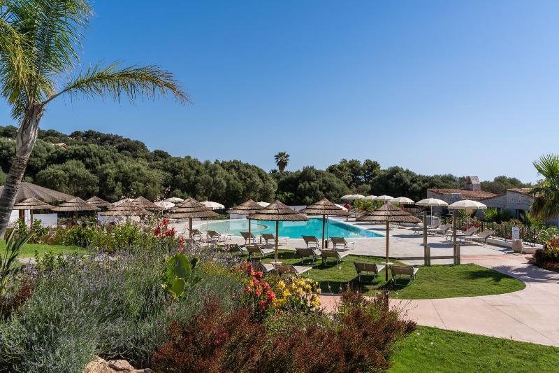 Cala Sinzias Resort - Havuz