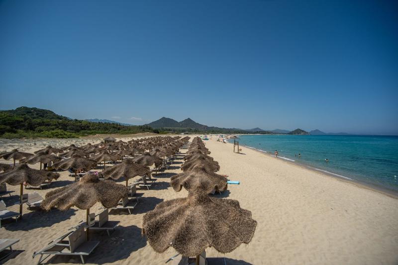 Cala Sinzias Resort - Plaj