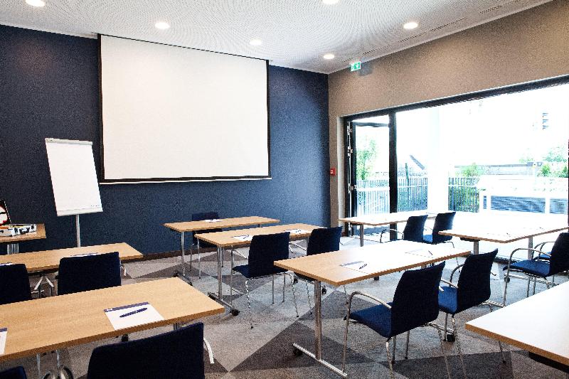 Holiday Inn Express Darmstadt - Toplantı