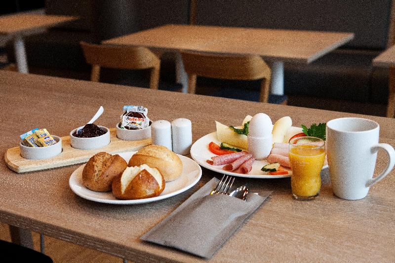 Holiday Inn Express Darmstadt - Restoran