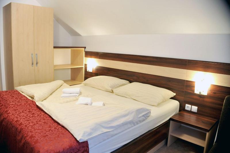 Guest House Hober - Genel