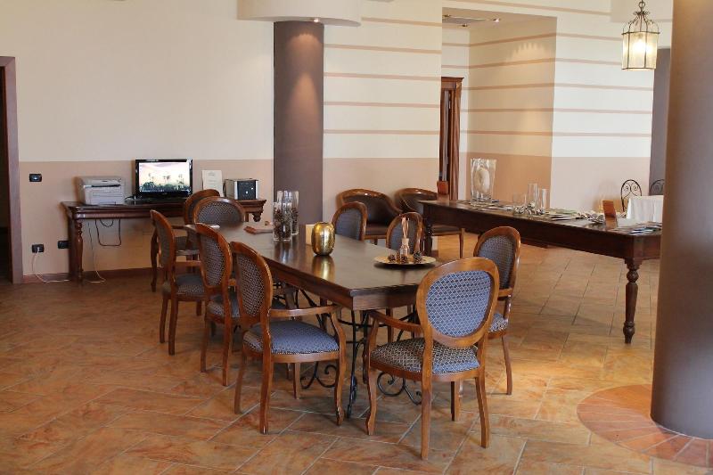 Hotel Don Carlo - Lobi