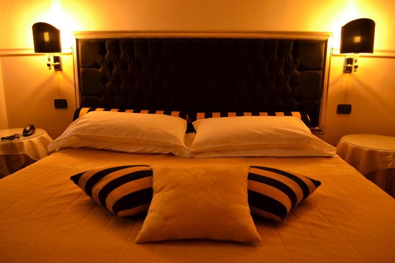 Hotel Don Carlo - Oda