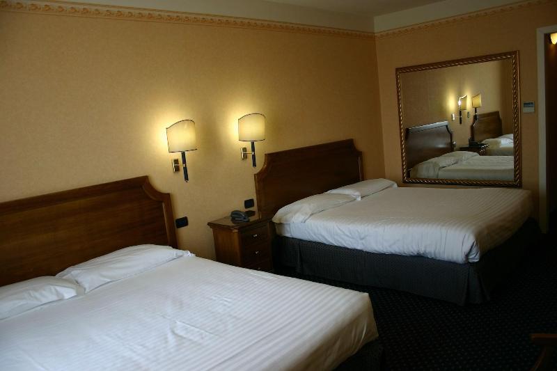 Hotel Don Carlo - Oda
