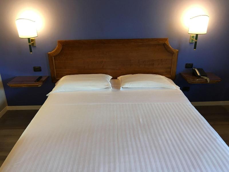 Hotel Don Carlo - Oda