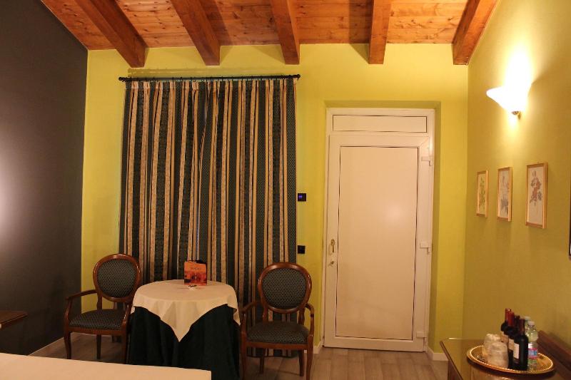 Hotel Don Carlo - Oda
