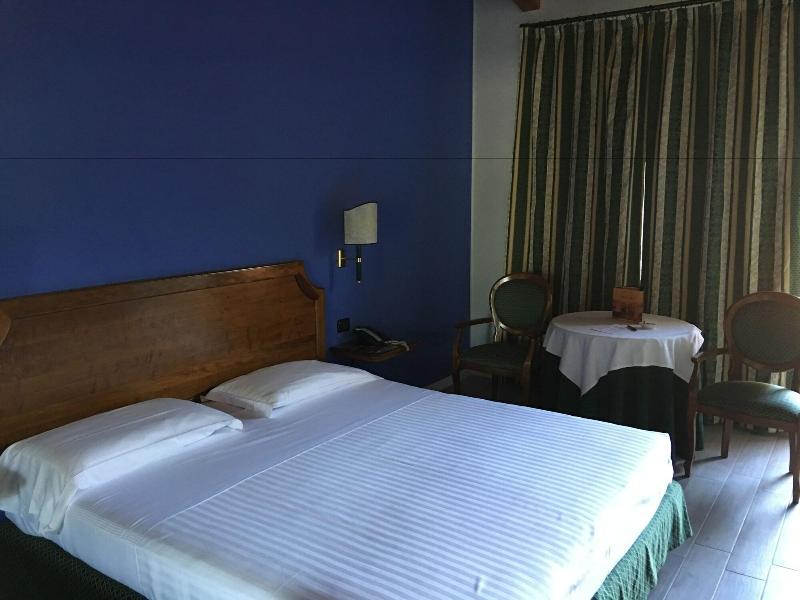 Hotel Don Carlo - Oda