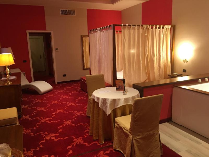 Hotel Don Carlo - Oda