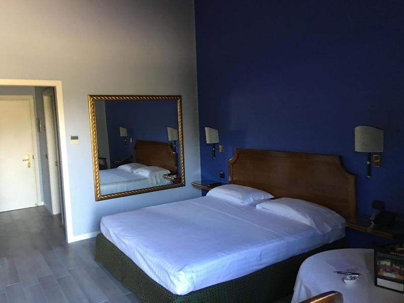 Hotel Don Carlo - Oda