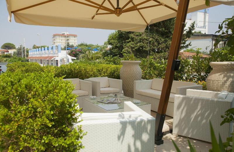 Club Azzurro Hotel Resort - Genel