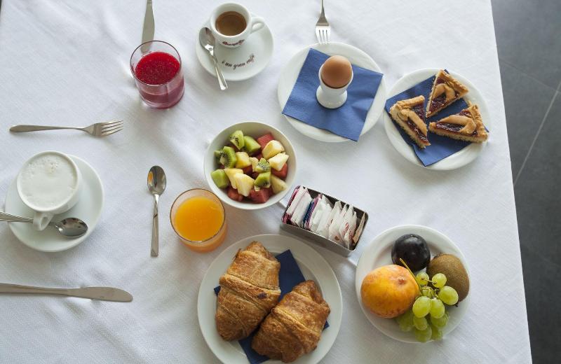 Club Azzurro Hotel Resort - Restoran