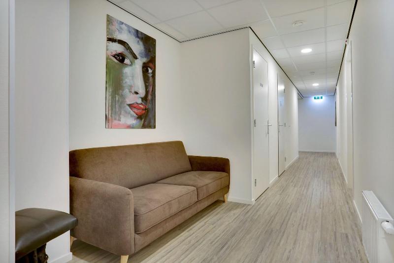 Dutchies Hostel - Lobi
