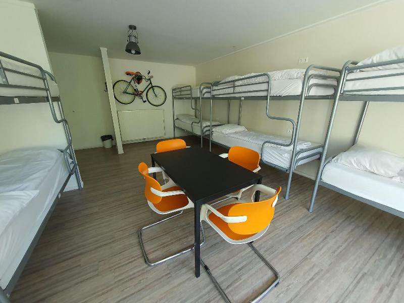 Dutchies Hostel - Oda