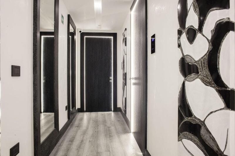 Lhp Suite Chiaia - Lobi
