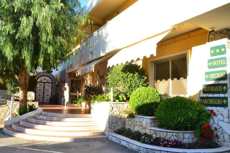 Yellow Park Hotel Restaurant - Genel