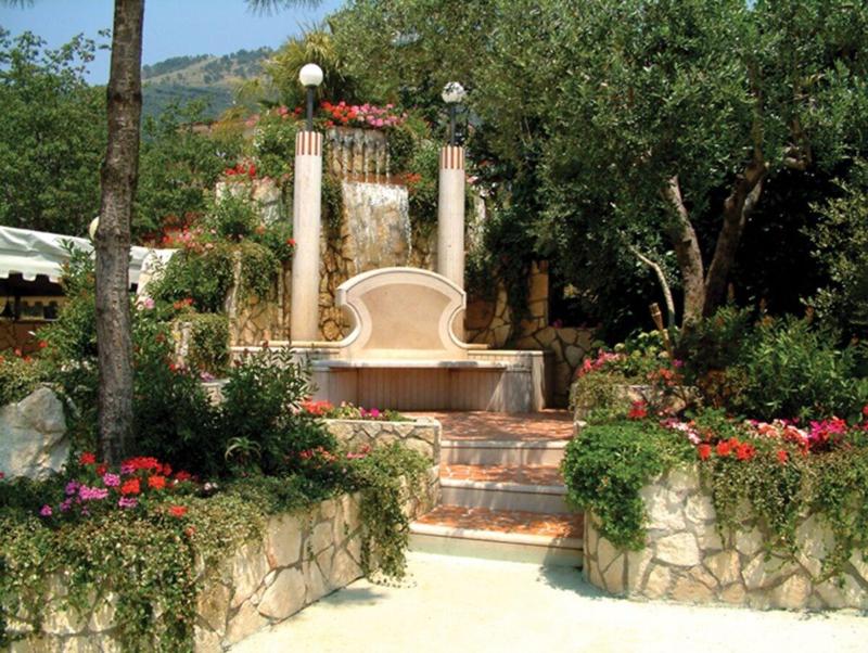 Yellow Park Hotel Restaurant - Genel