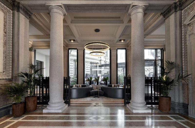 Radisson Collection Palazzo Touring Club Milan - Lobi