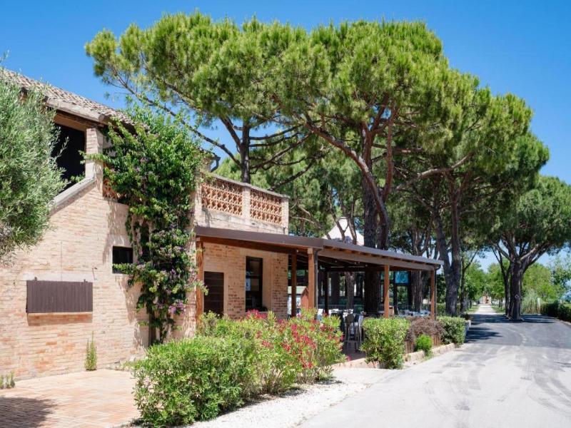 Club del Sole La Risacca Family Collection - Lobi