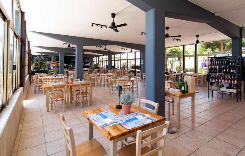 Club del Sole Pini Beach Village - Restoran