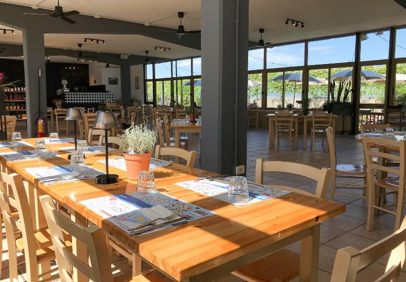 Club del Sole Pini Beach Village - Restoran