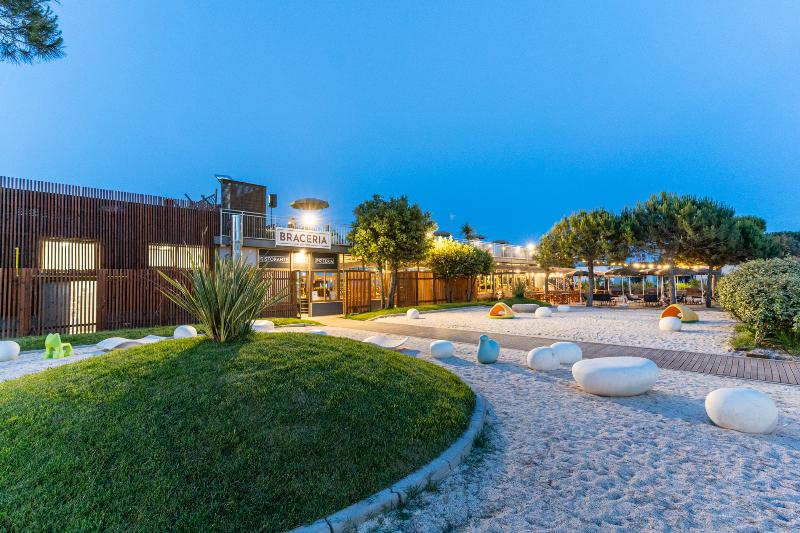 Club del Sole Pini Beach Village - Restoran
