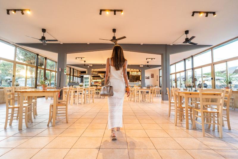 Club del Sole Pini Beach Village - Restoran