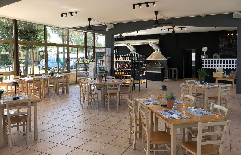 Club del Sole Pini Beach Village - Restoran