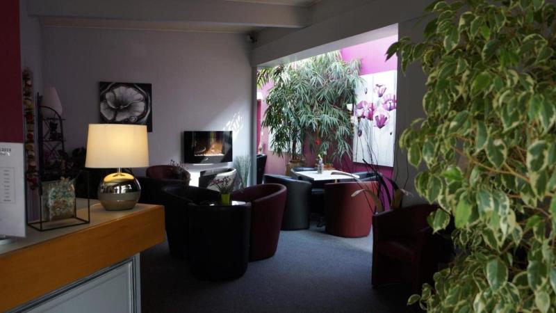 Hotel Restaurant Charme En Beaujolais - Lobi