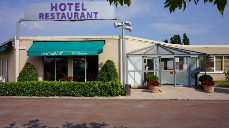 Hotel Restaurant Charme En Beaujolais - Genel