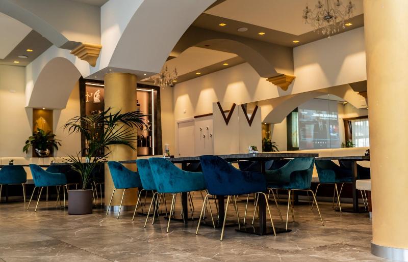 Hotel Shangri-La - Restoran