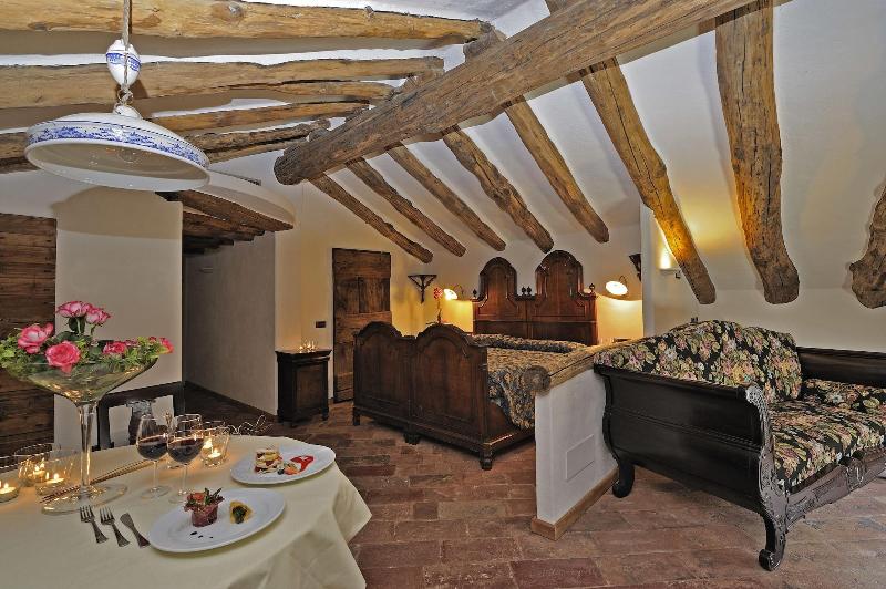 La Brace Hotel & Restaurant - Oda