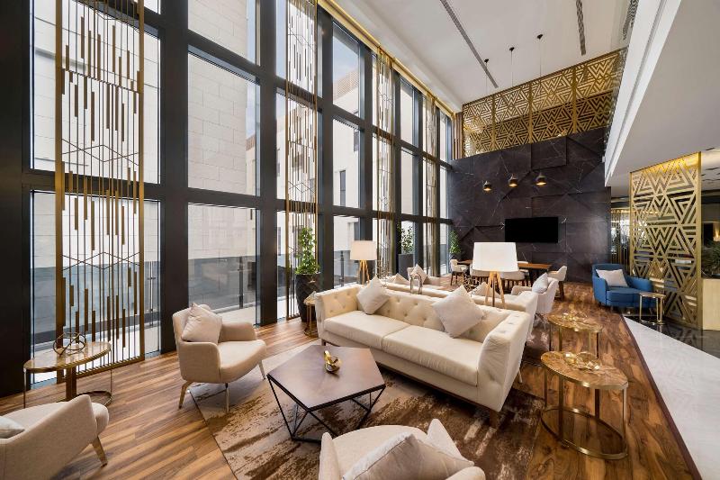 Radisson Blu Hotel Riyadh Qurtuba - Lobi