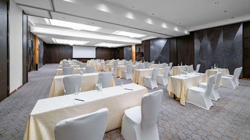 Radisson Blu Hotel Riyadh Qurtuba - Toplantı