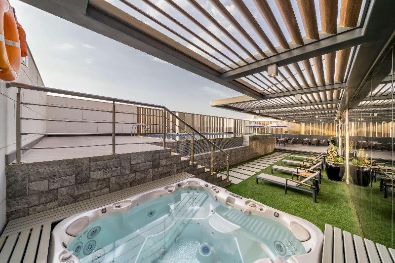 Radisson Blu Hotel Riyadh Qurtuba - Havuz