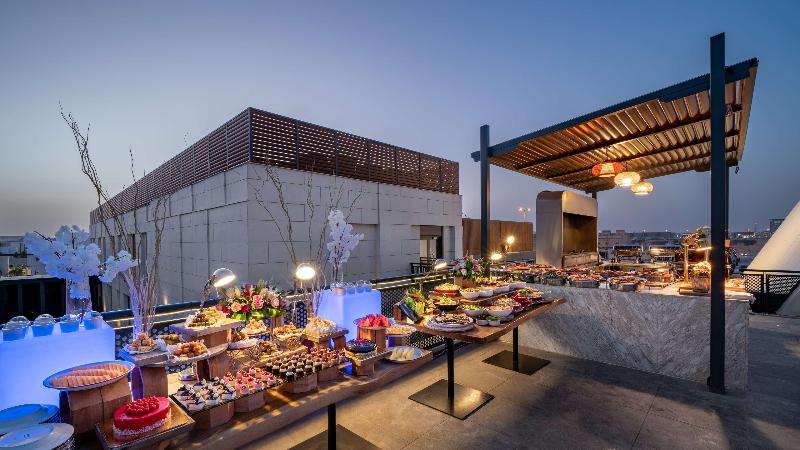 Radisson Blu Hotel Riyadh Qurtuba - Restoran