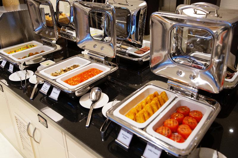 Premier Inn Doha Airport - Restoran