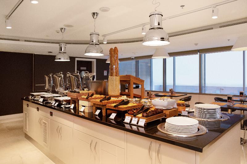 Premier Inn Doha Airport - Restoran