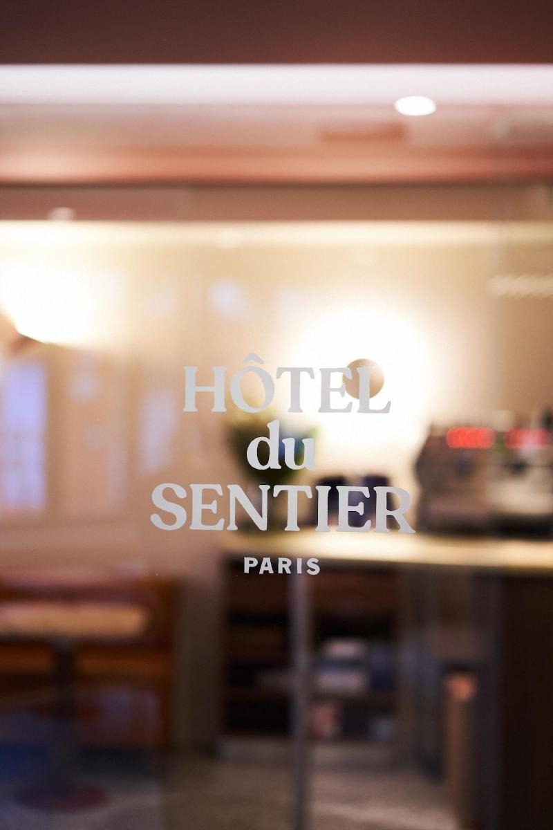 Du Sentier - Lobi