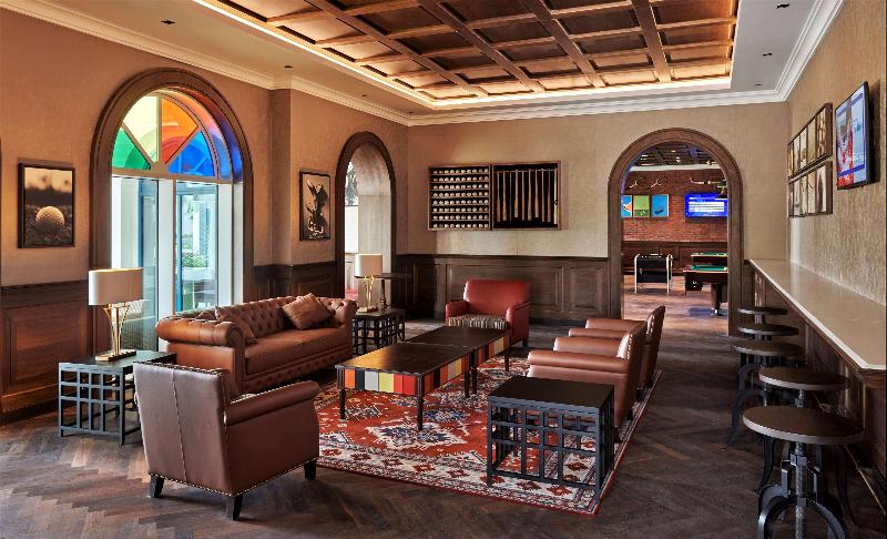 Hilton Salwa Beach Resort & Villas - Bar