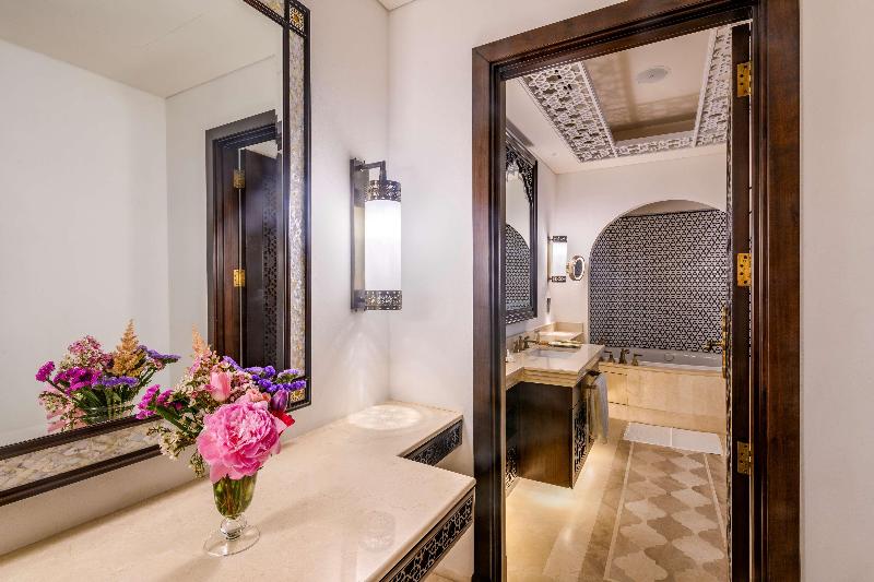 Hilton Salwa Beach Resort & Villas - Oda