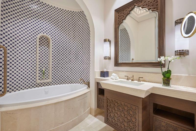 Hilton Salwa Beach Resort & Villas - Oda