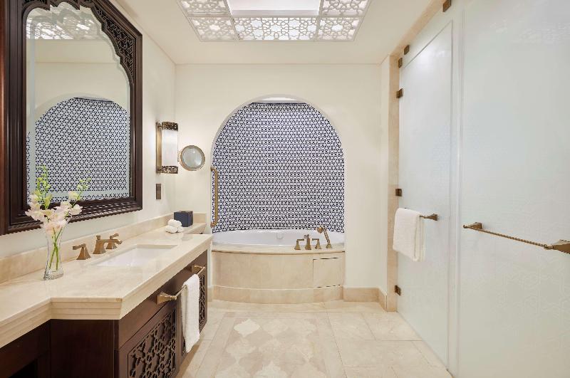 Hilton Salwa Beach Resort & Villas - Oda