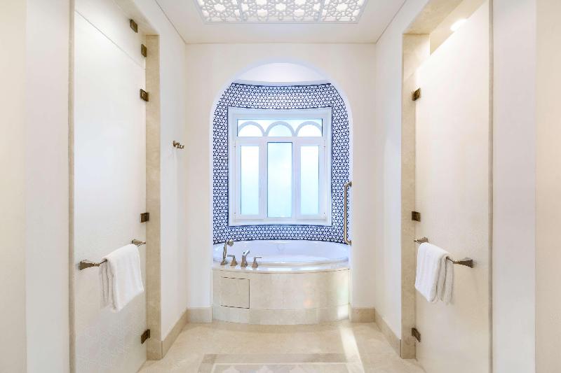Hilton Salwa Beach Resort & Villas - Oda