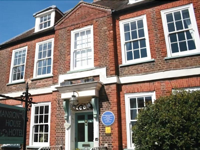 The Mansion House - Genel