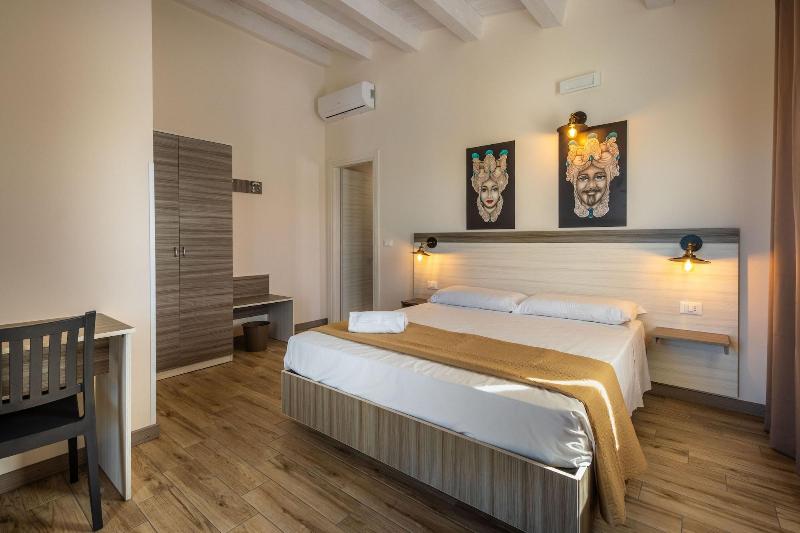Tramonto Ibleo Resort - Oda