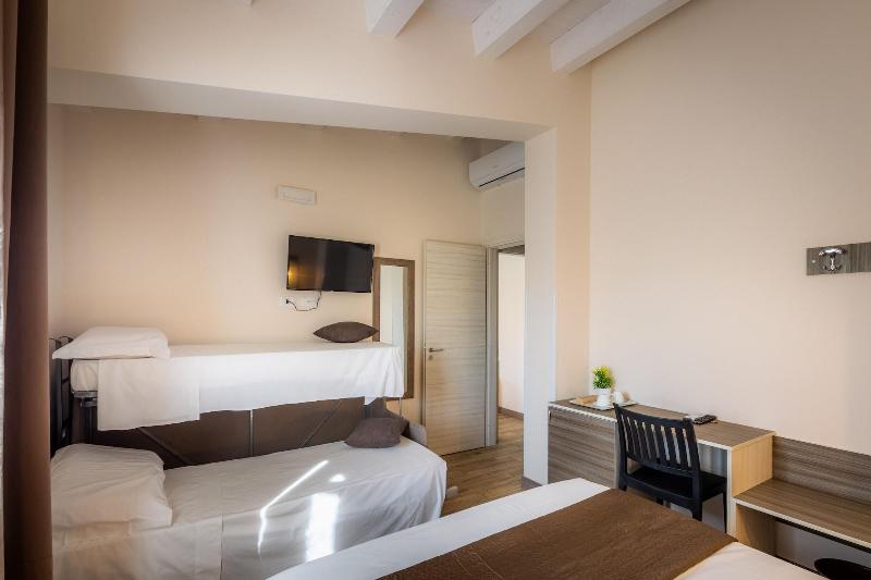 Tramonto Ibleo Resort - Oda