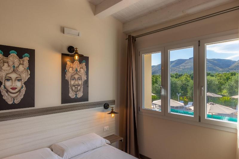 Tramonto Ibleo Resort - Oda