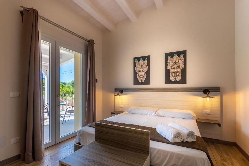 Tramonto Ibleo Resort - Oda