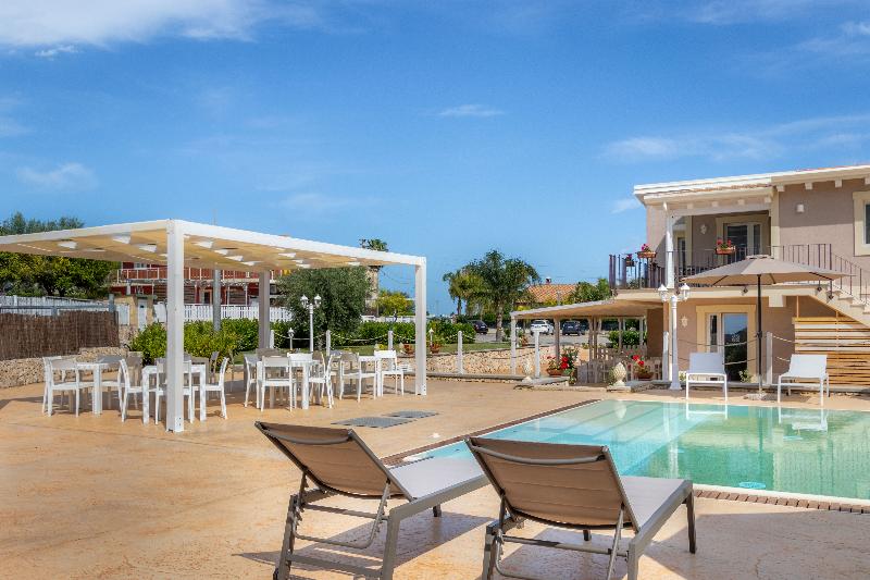 Tramonto Ibleo Resort - Havuz