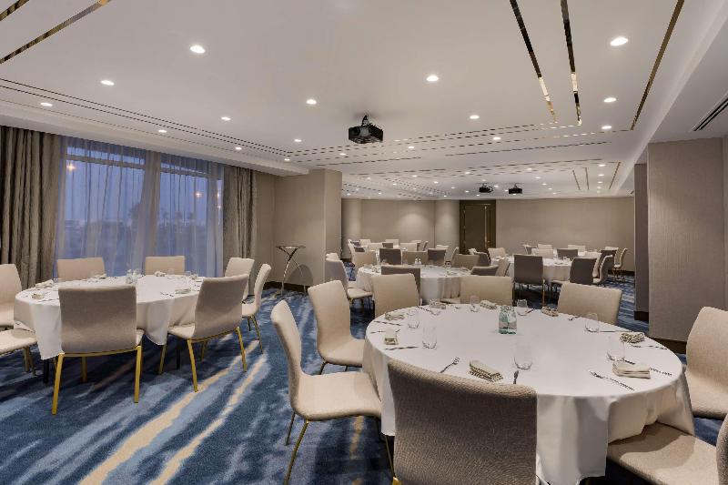 Radisson Dubai Damac Hills - Toplantı
